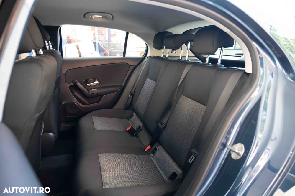 Mercedes-Benz A 180 d 7G-DCT Edition 2020 - 29