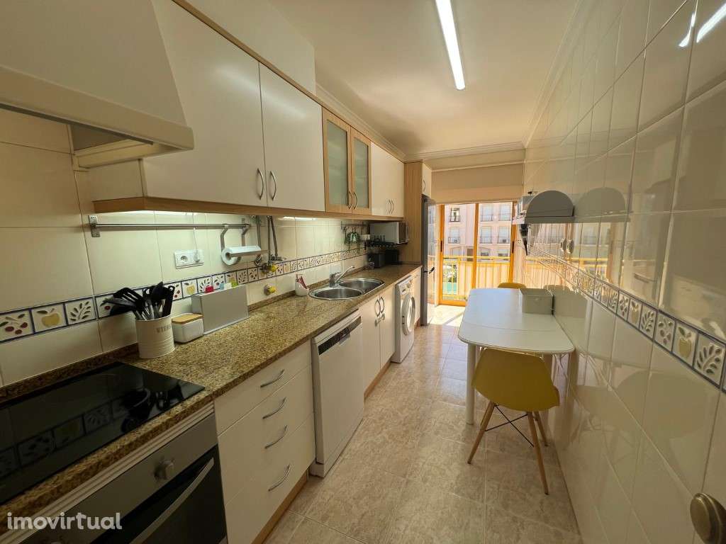 Apartamento Tipo T1 condomínio com piscina em Quarteira a 3 minutos... - Grande imagem: 3/18