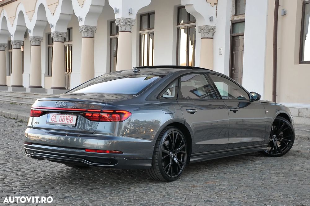 Audi A8 - 12