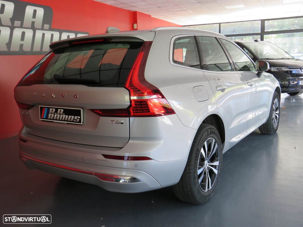 Volvo XC 60 2.0 T6 PHEV Core AWD - 6