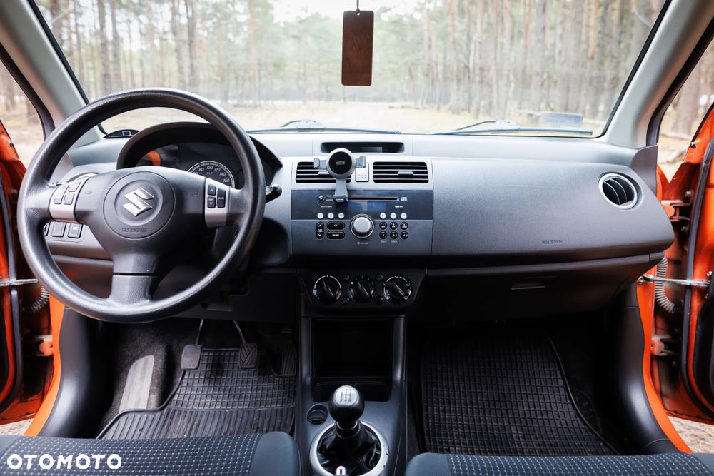Suzuki Swift - 24