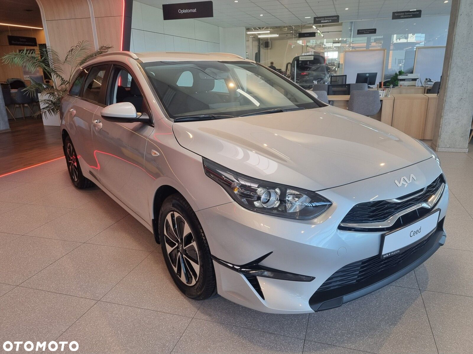 Kia Ceed - 4