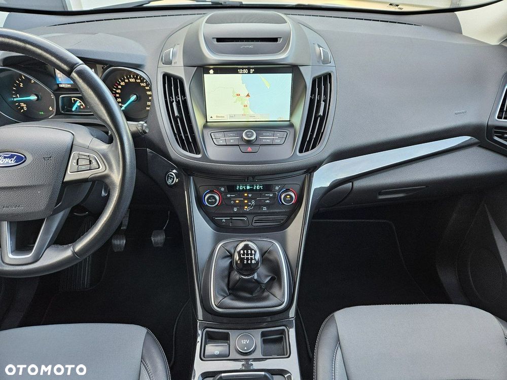 Ford Kuga 1.5 EcoBlue FWD Titanium - 32