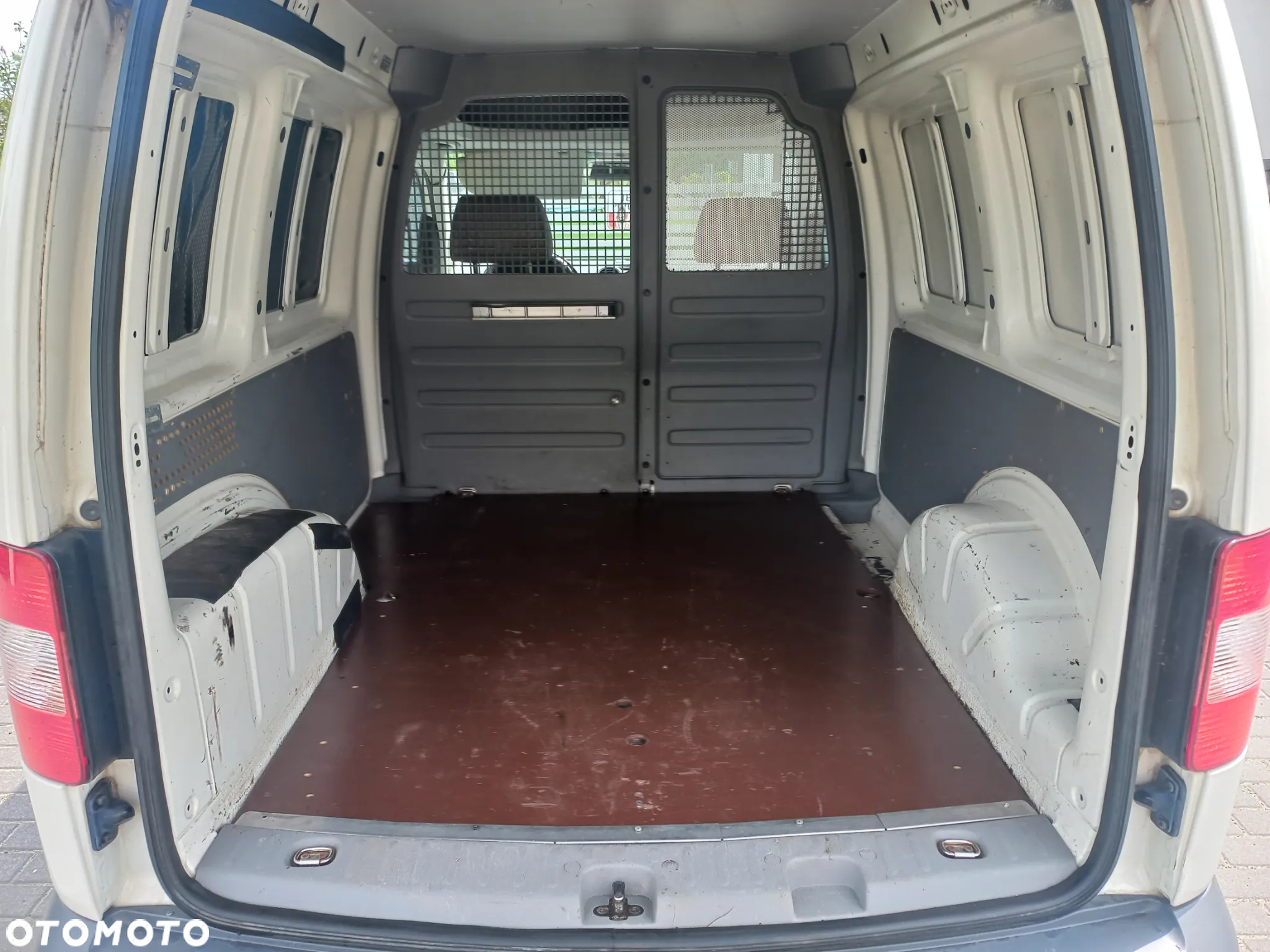 Volkswagen Caddy - 14