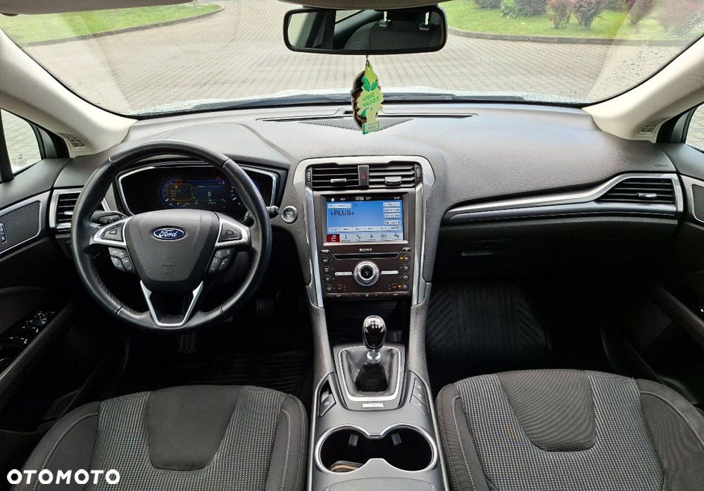 Ford Mondeo - 24