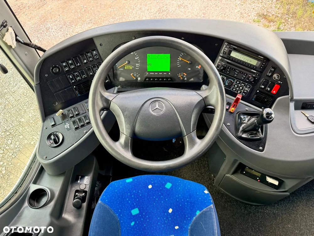 Mercedes-Benz Tourismo 17 RHD-L - 18