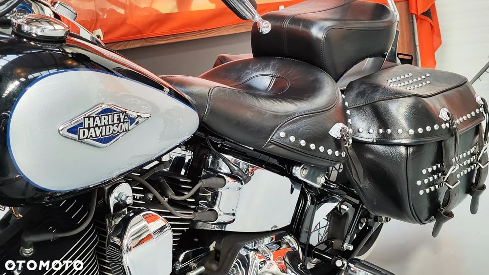 Harley-Davidson Softail Heritage Classic - 28