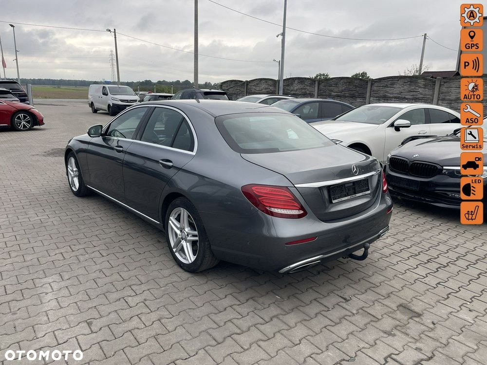 Mercedes-Benz Klasa E 200 d 9G-TRONIC - 1