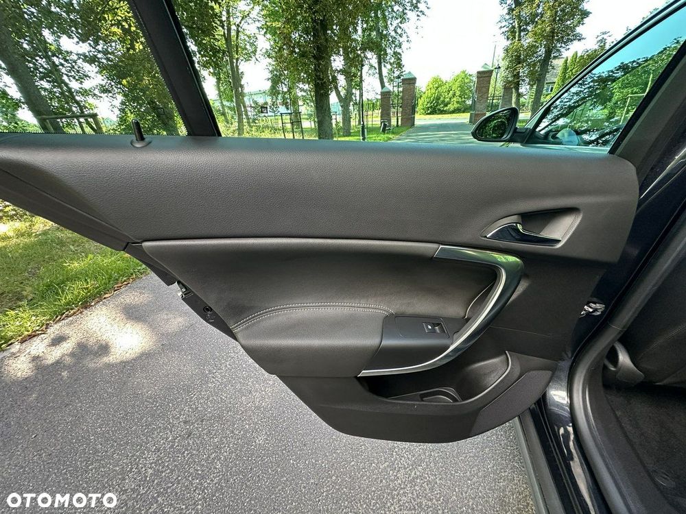 Opel Insignia - 21