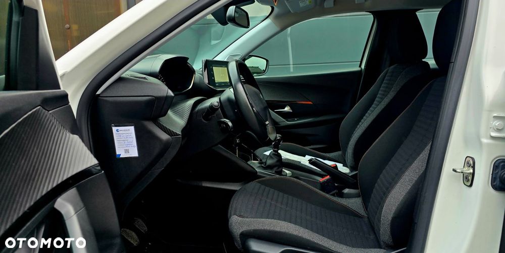 Peugeot 2008 - 21