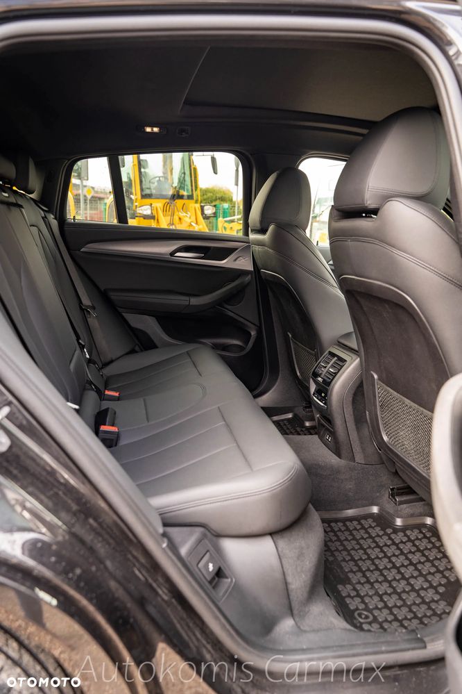 BMW X4 M M40i - 22