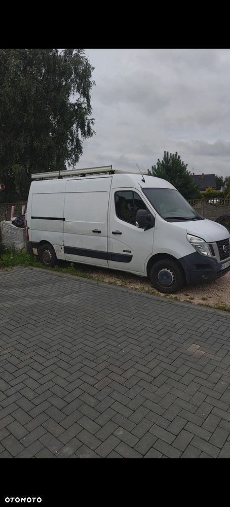 Nissan NV 400 - 4