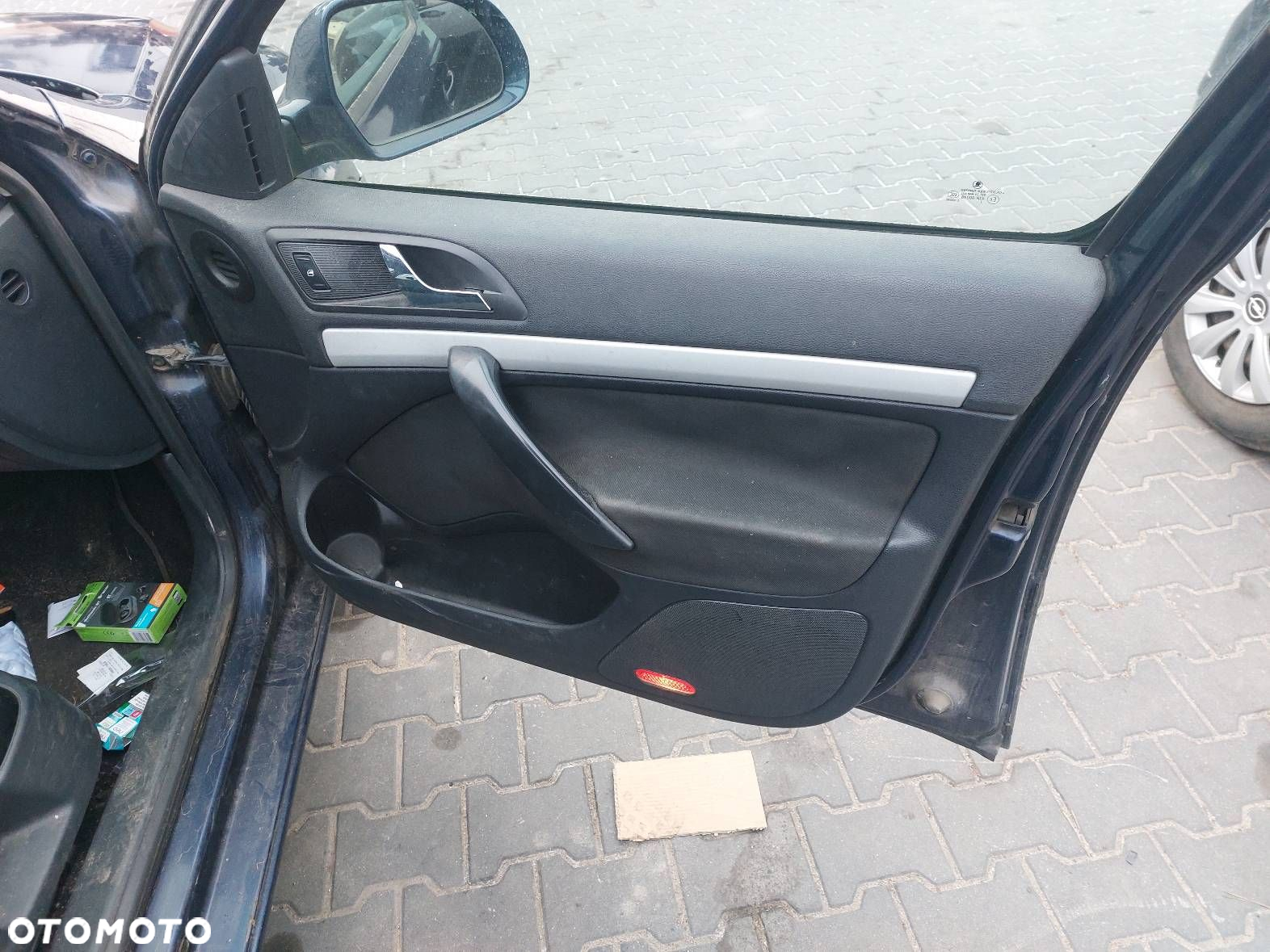 FOTELE KOMPLET KANAPA TYŁ BOCZKI SKODA OCTAVIA II LIFT HB 5D - 8