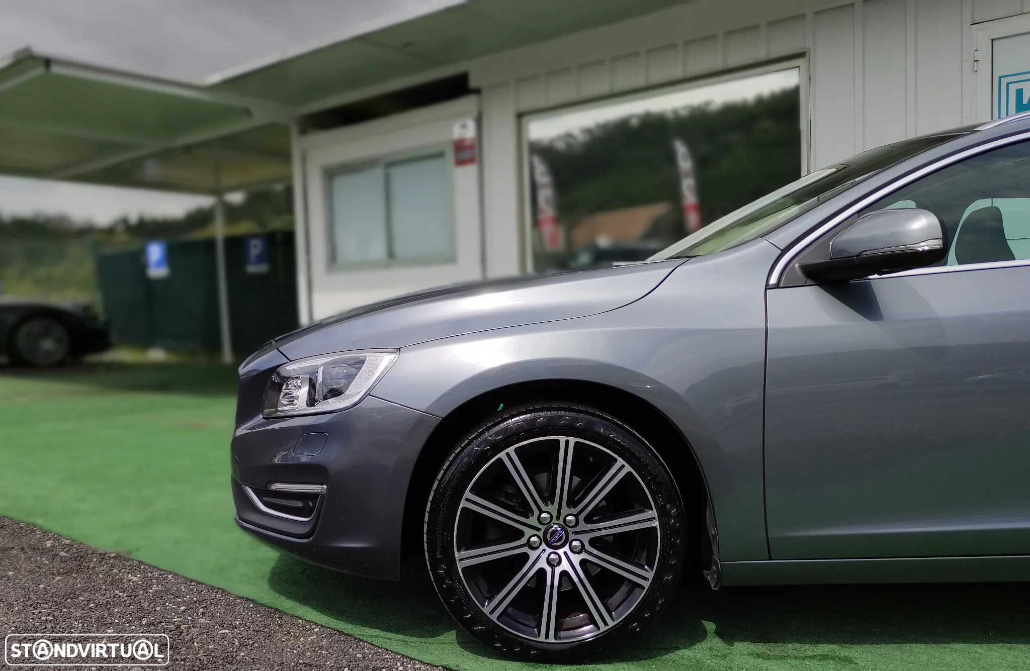 Volvo V60 2.0 D3 Summum Geartronic - 34