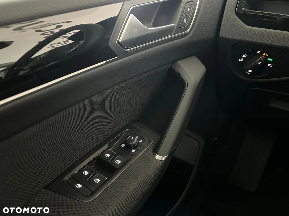 Volkswagen Touran 2.0 TDI BMT Highline DSG - 30