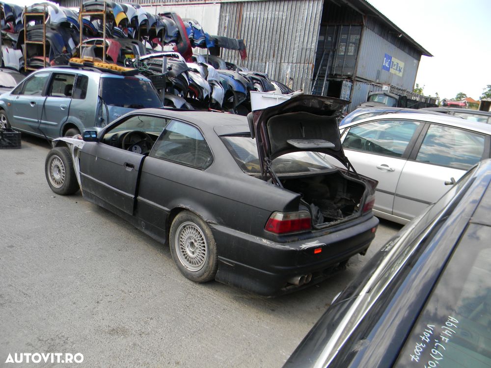 Dezmembrari  BMW 3 (E36)  1990  > 2000 320 i Benzina - 3