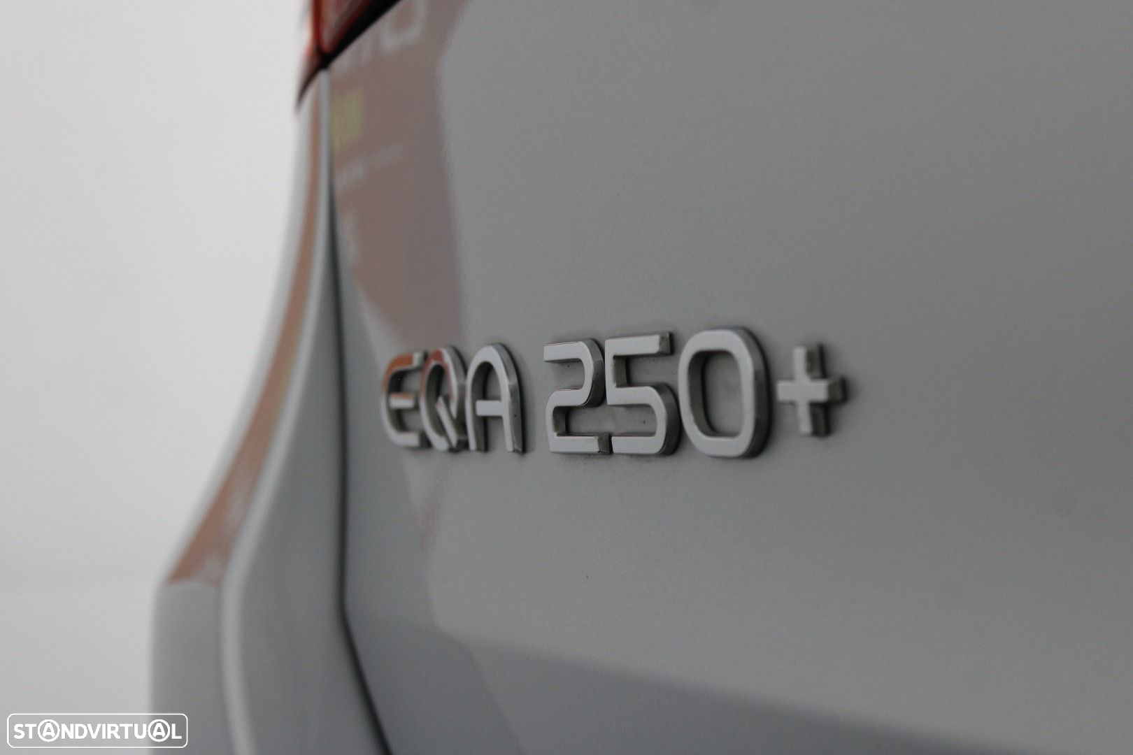Mercedes-Benz EQA 250+ AMG Line - 41