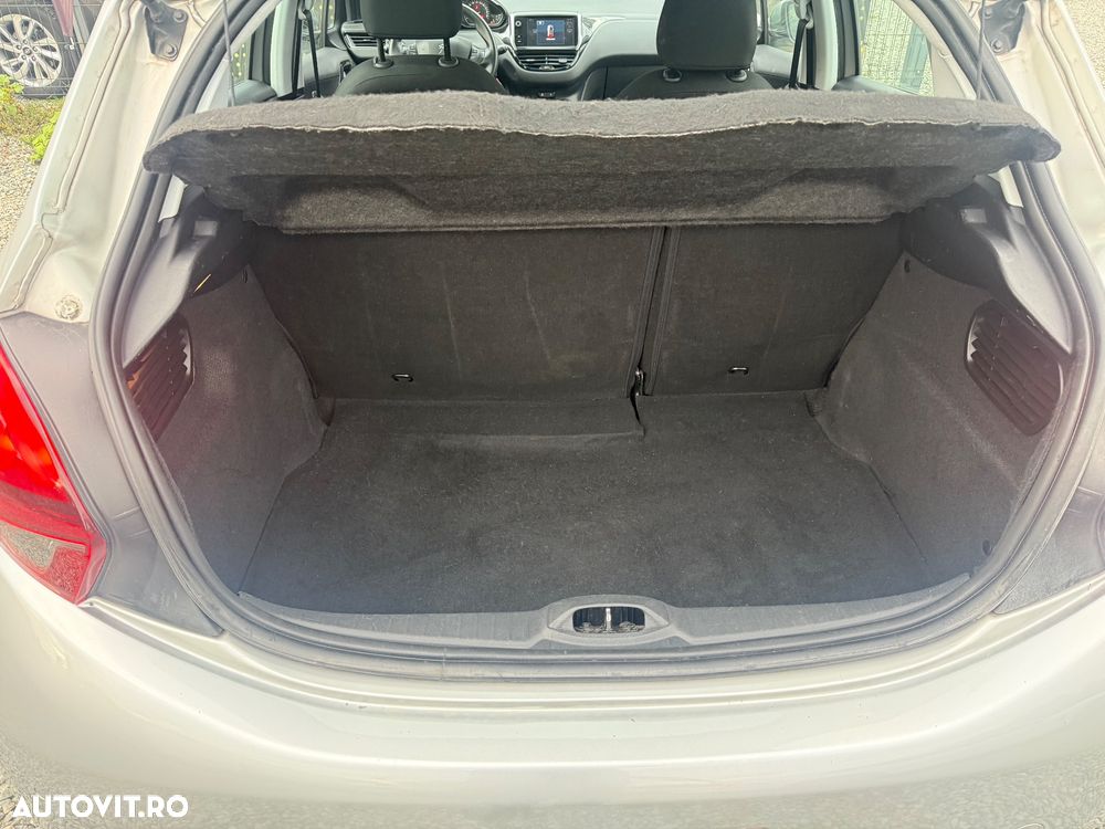 Peugeot 208 PureTech 82 Start & Stop Style - 15