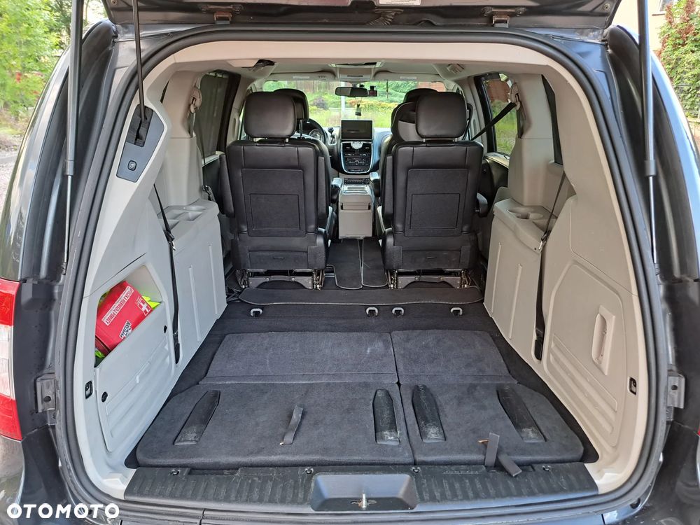 Chrysler Town & Country 3.6 Touring - 9