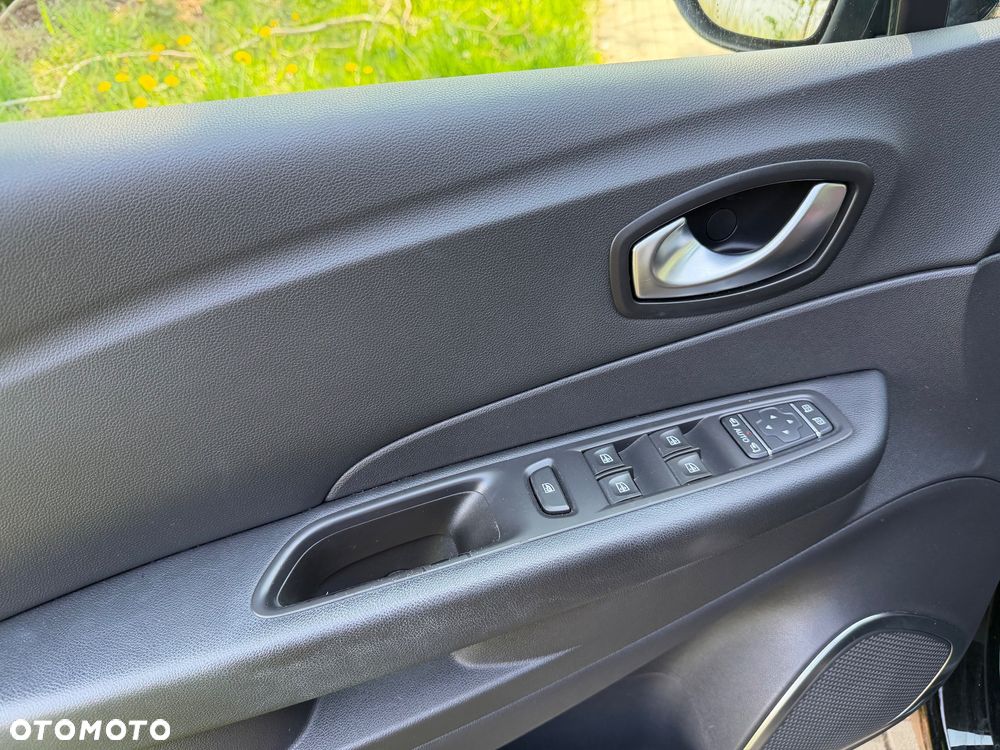 Renault Captur - 25