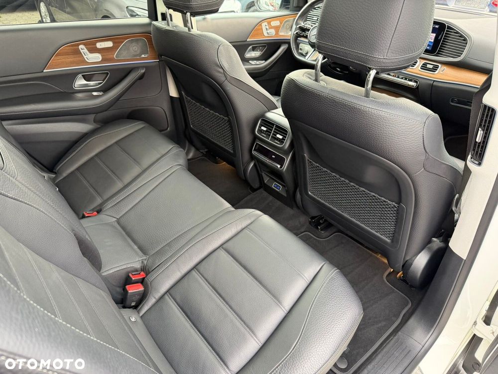 Mercedes-Benz GLS - 20