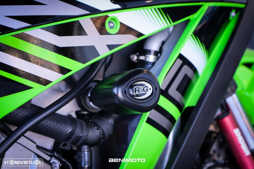 Kawasaki ZX 10R - 17