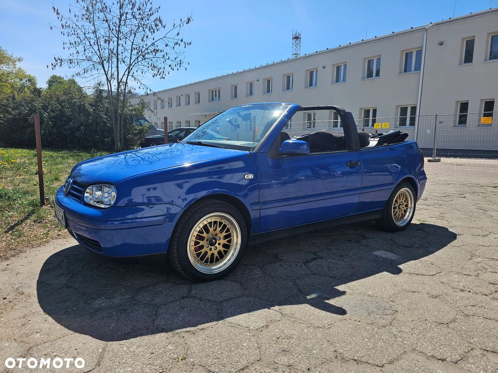 Volkswagen Golf 1.6 Basis - 3