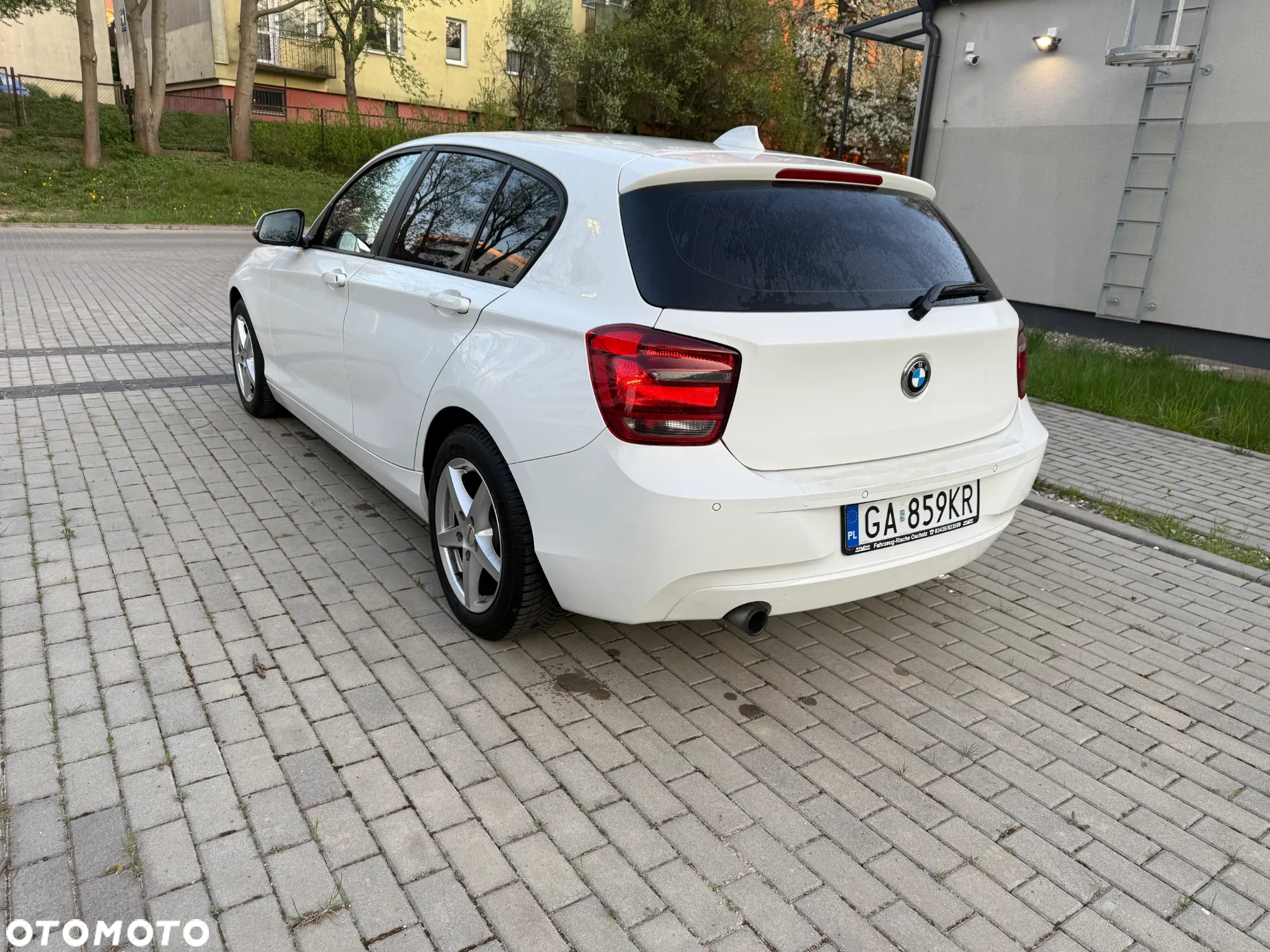 BMW Seria 1 116i - 8