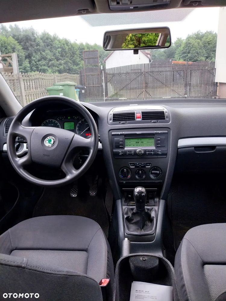 Skoda Octavia 1.6 FSI Classic - 7