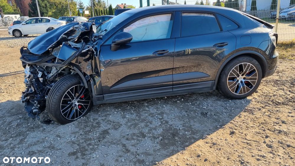 Porsche Macan 2024 photo 2