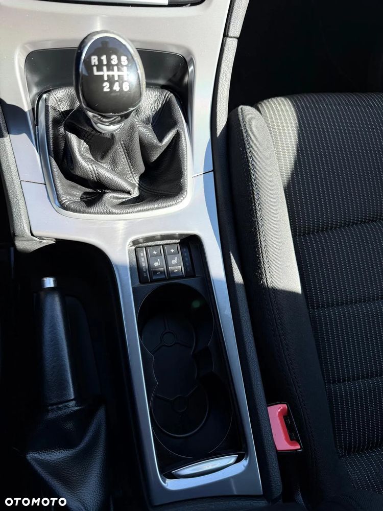 Ford Mondeo 2.0 TDCI Champions Edition - 19