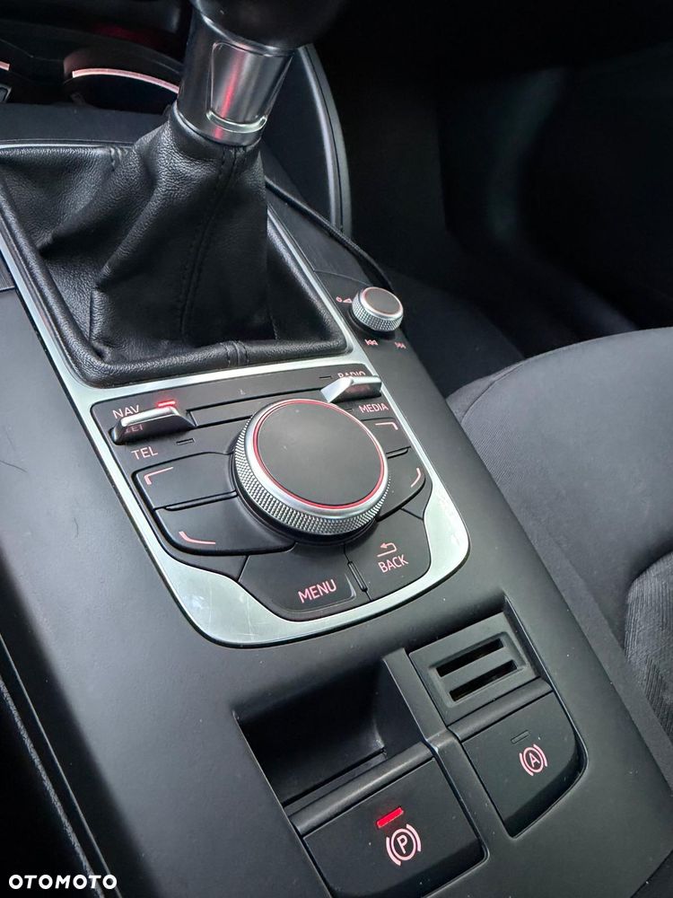 Audi A3 Limousine 2.0 TDI (clean diesel) quattro Ambiente - 23