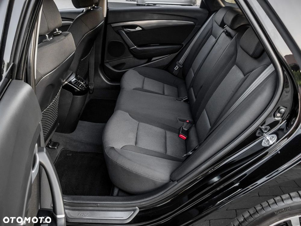 Hyundai i40 Kombi 1.7 CRDi Premium - 15