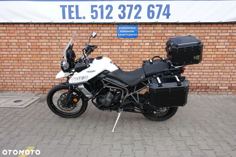 Triumph Tiger - 1