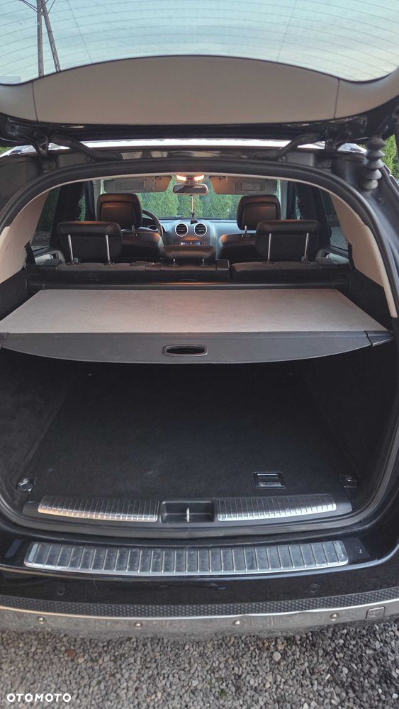 Mercedes-Benz ML - 11
