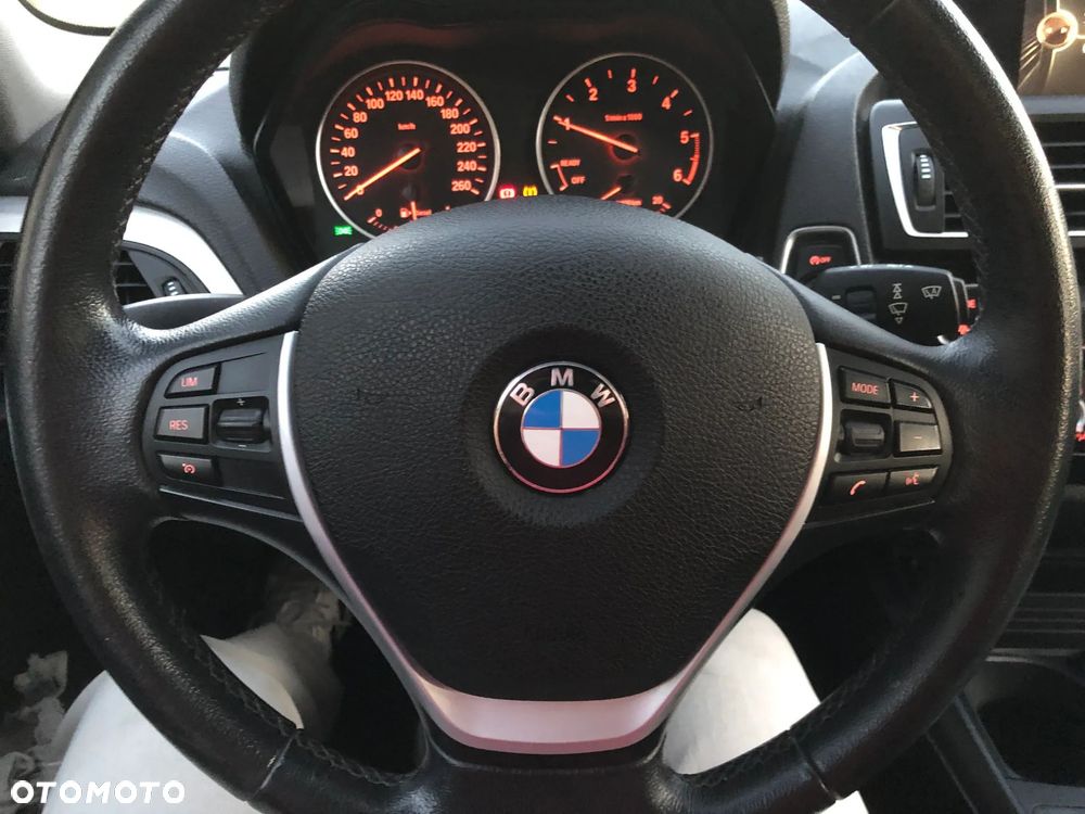 BMW Seria 1 116d - 8