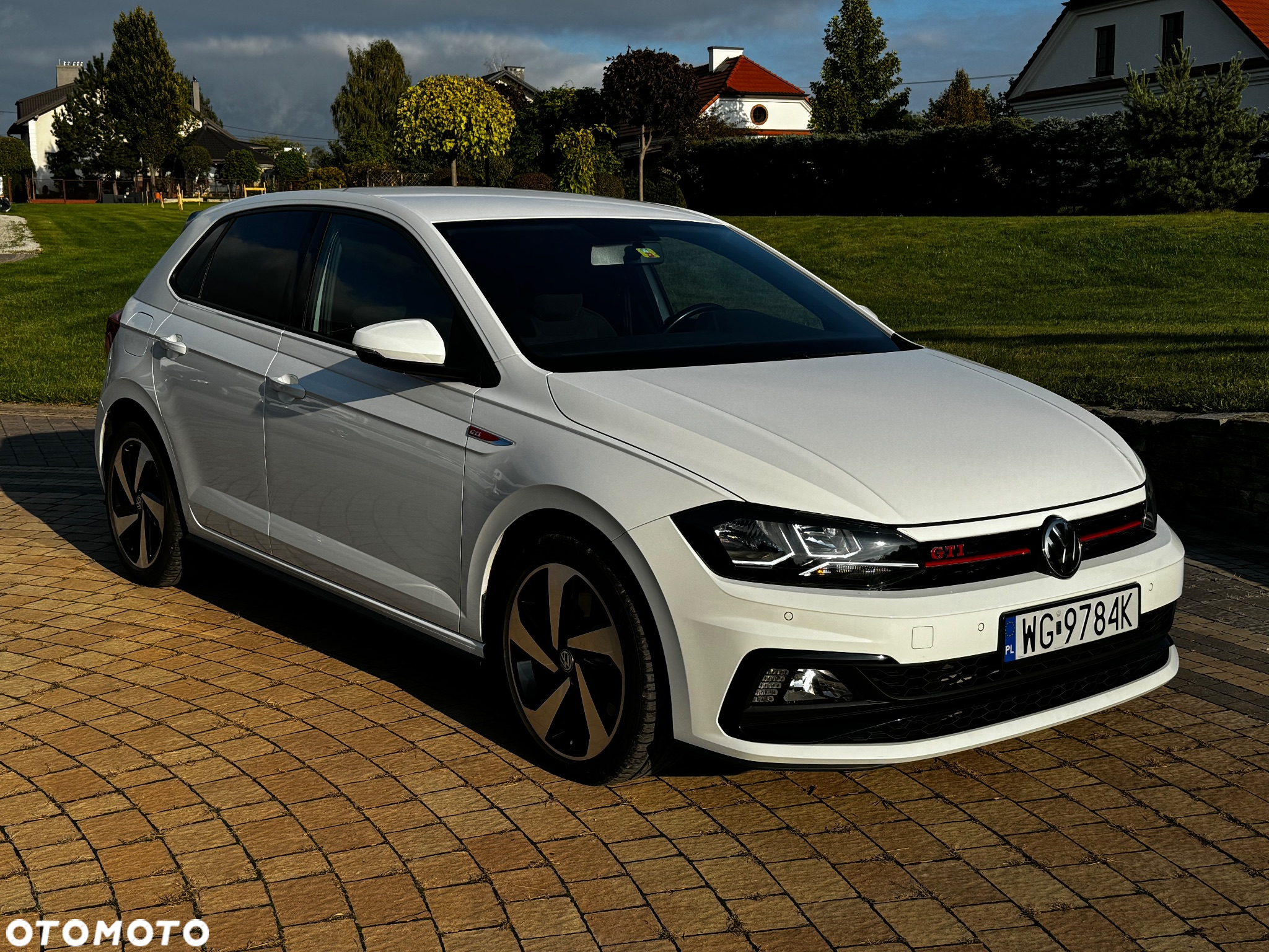 Volkswagen Polo 2.0 TSI OPF DSG GTI - 2