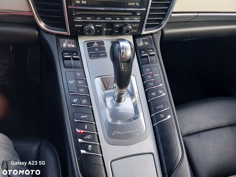 Porsche Panamera 4S - 17