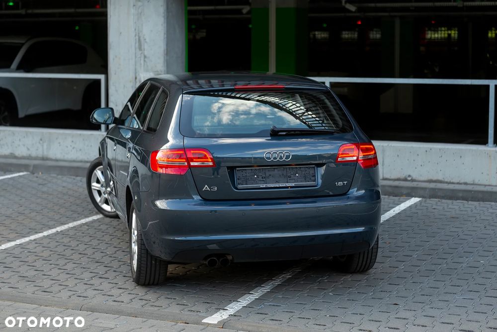 Audi A3 Sportback - 12