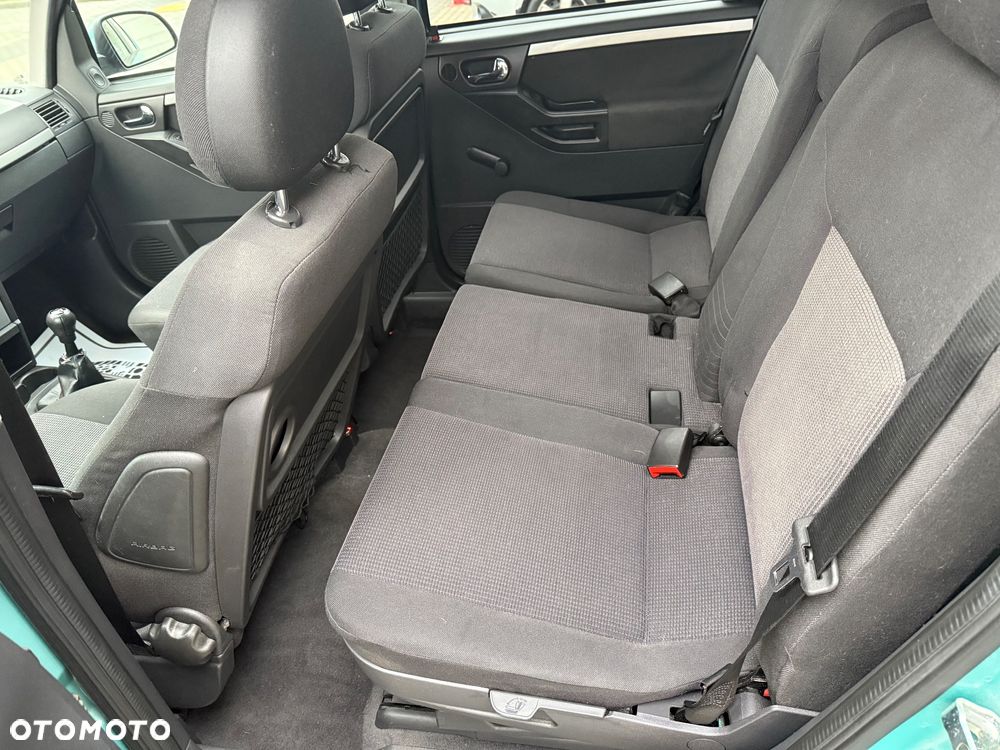 Opel Meriva 1.6 (Essentia) - 27