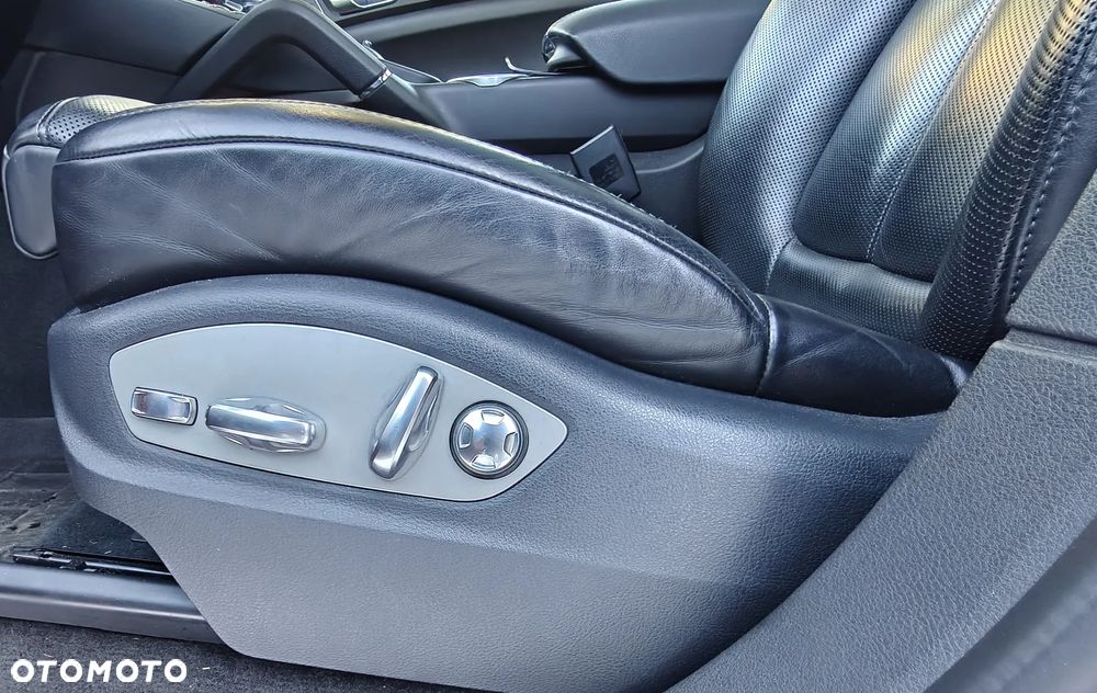 Porsche Cayenne Standard - 12