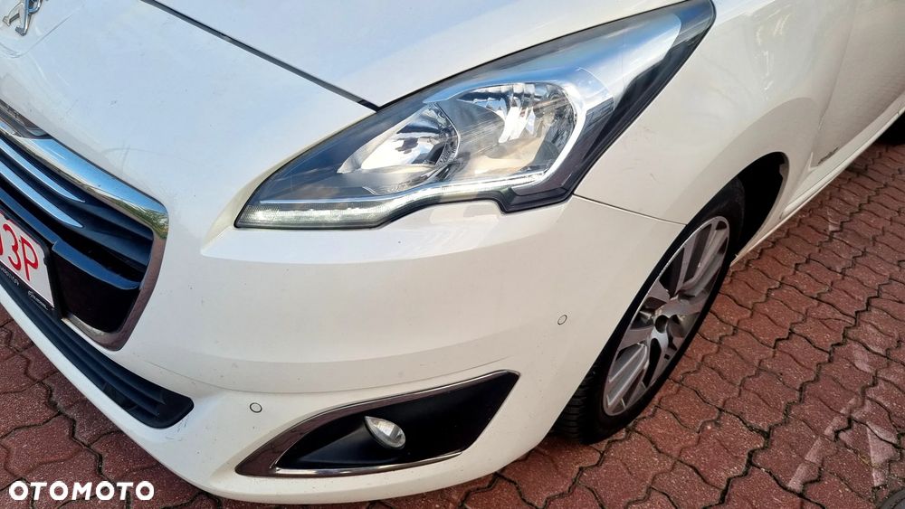 Peugeot 5008 HDI 160 Automatik Business-Line - 11