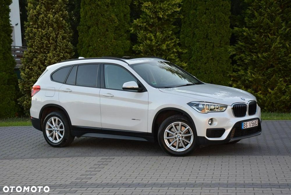 BMW X1 xDrive20d Advantage - 10