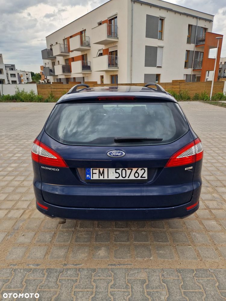 Ford Mondeo 2.0 TDCi Ghia - 6