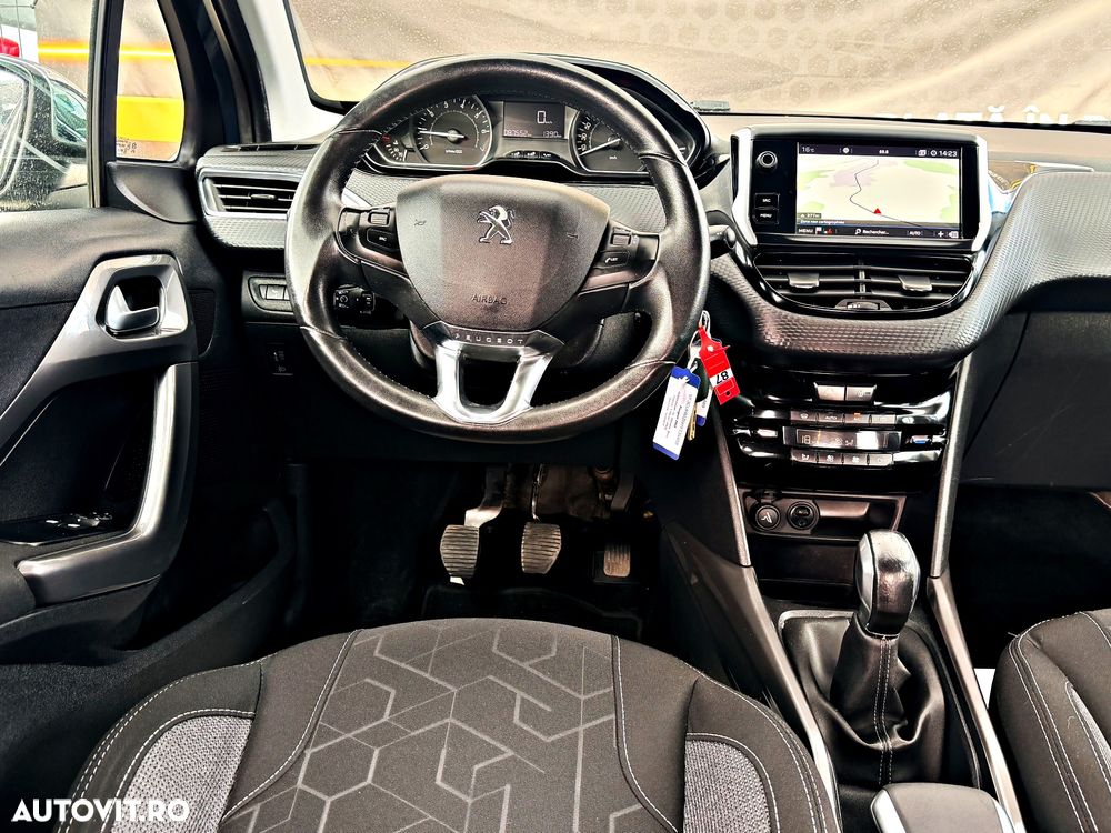 Peugeot 2008 PureTech 82 Style - 5