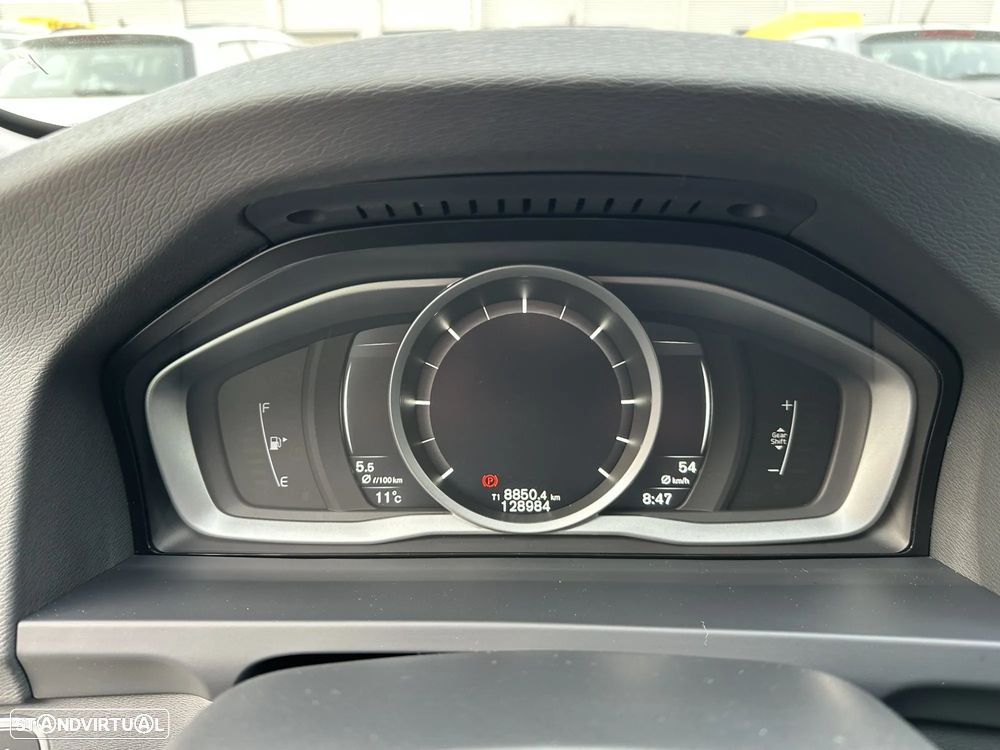 Volvo V60 D2 Geartronic Kinetic - 9
