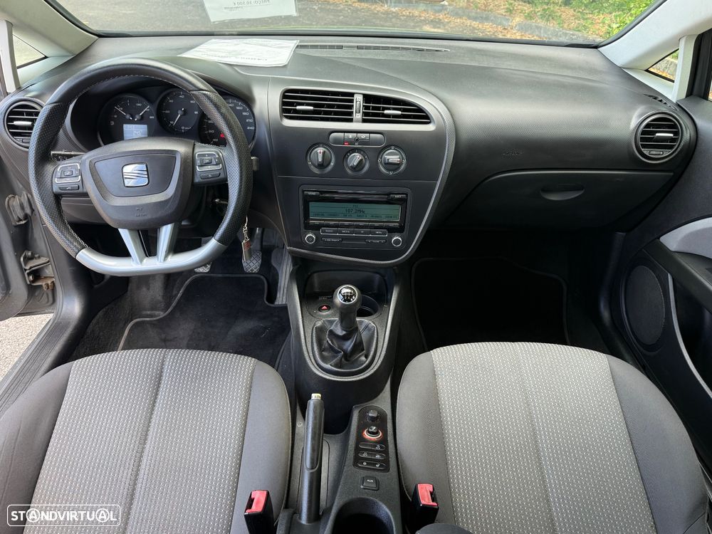 SEAT Leon 1.6 TDI DPF E-Ecomotive Reference - 13