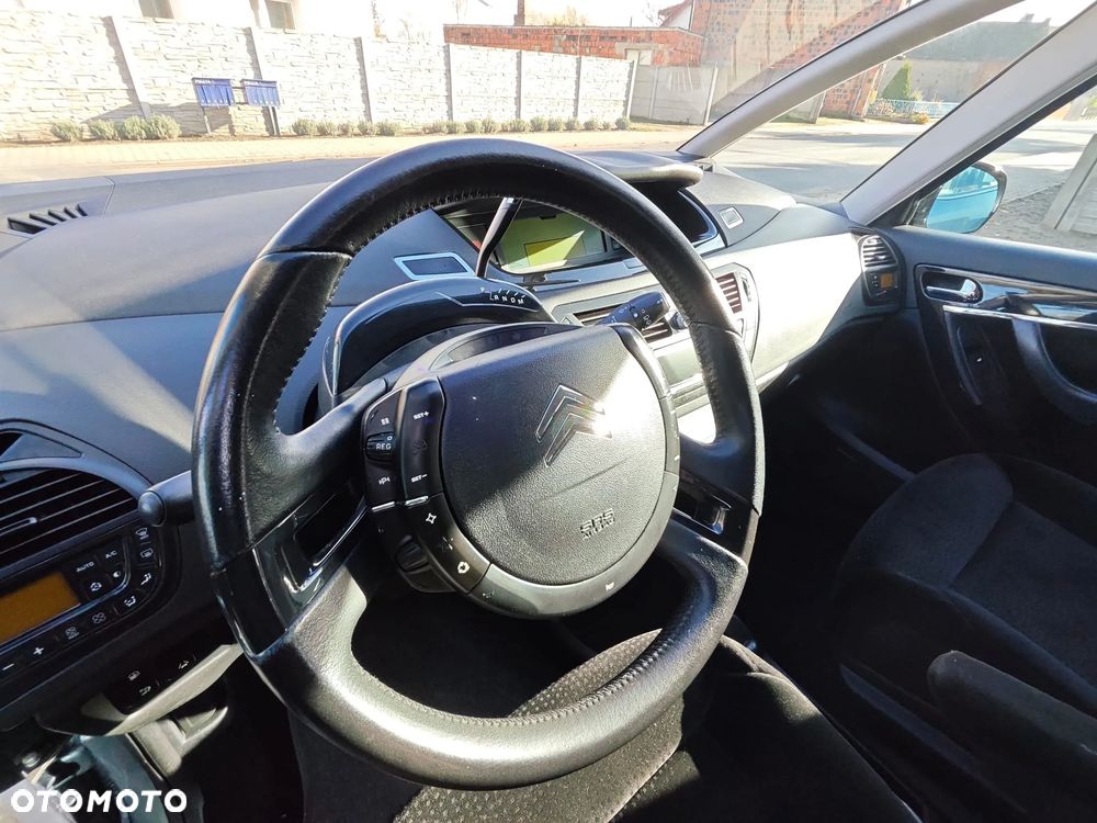 Citroën C4 Picasso 2.0 16V Exclusive - 23