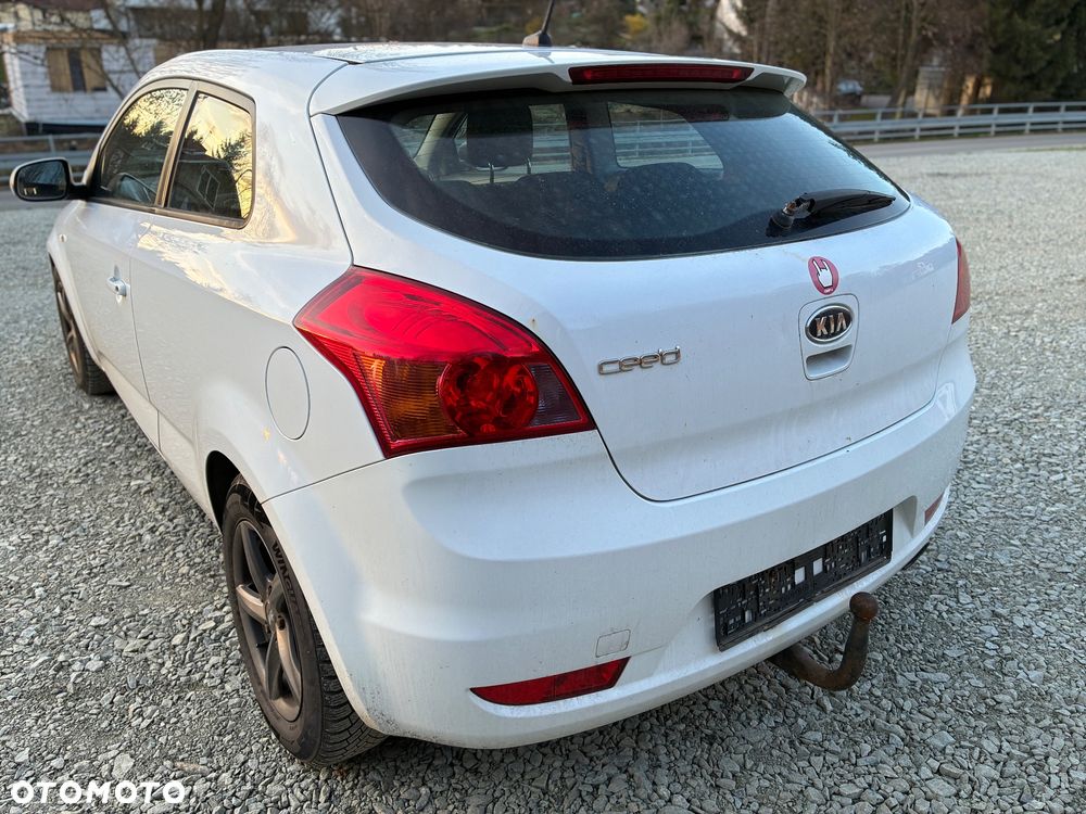 Kia Ceed 1.4 CVVT Attract - 7