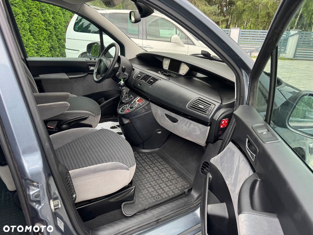Citroën C8 2.0 HDi Style - 17